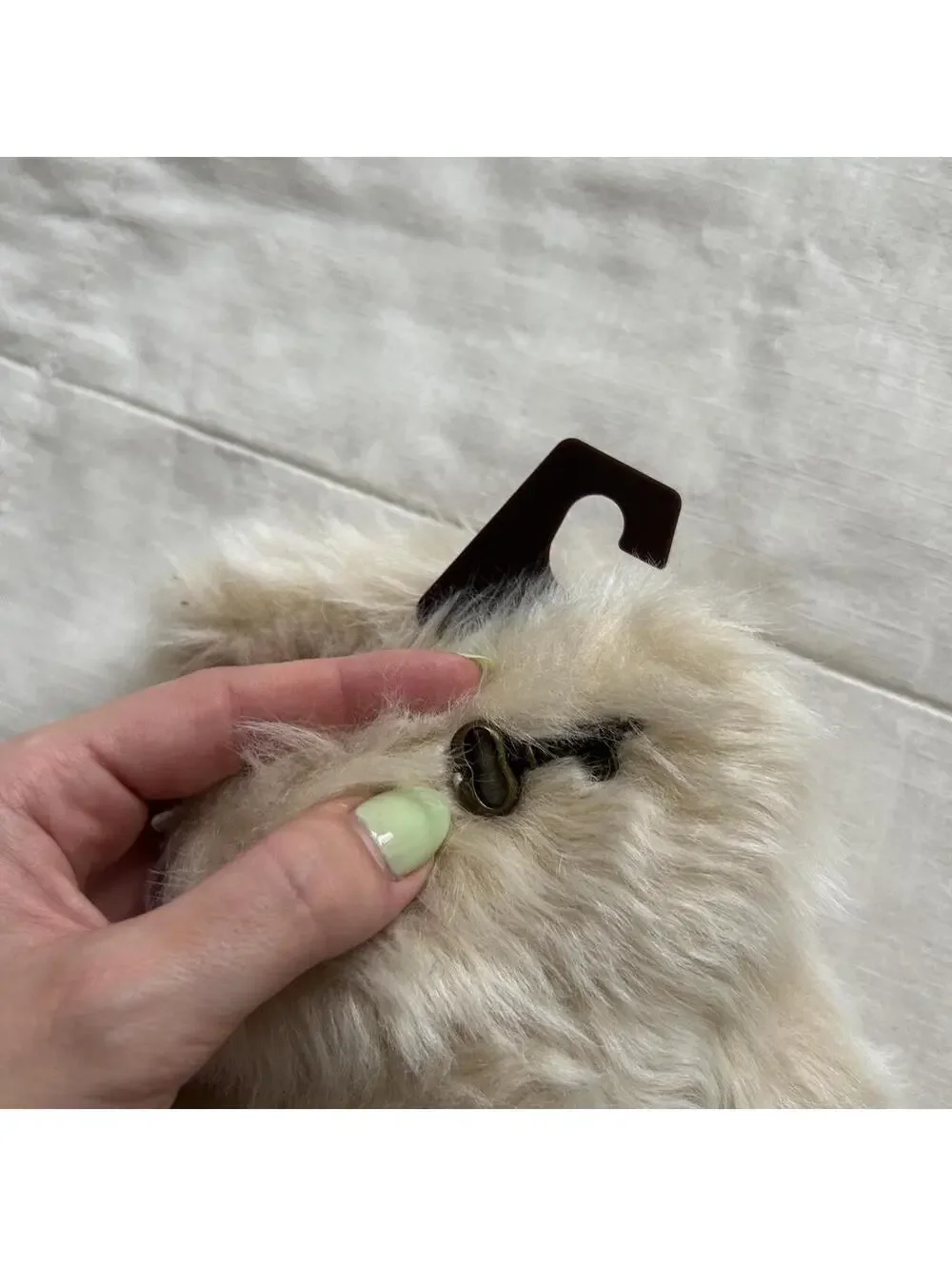 NWT Fossil Cream White Faux Fur Mittens Winter Y2K One Size